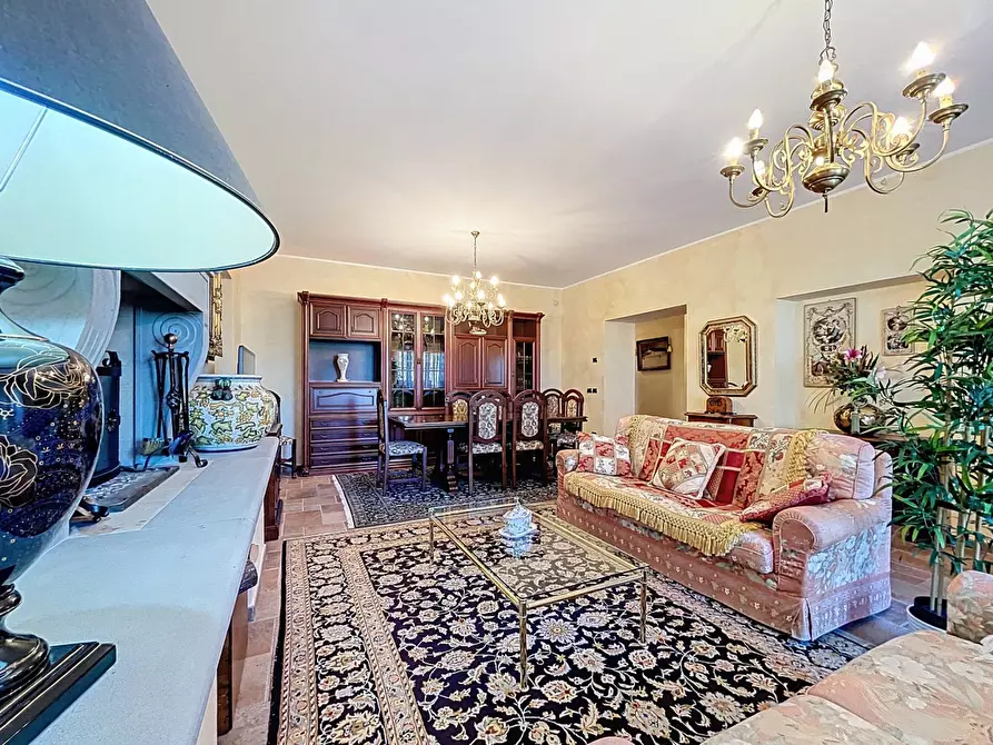 Immagine 18 di Villa in vendita  a Cagli