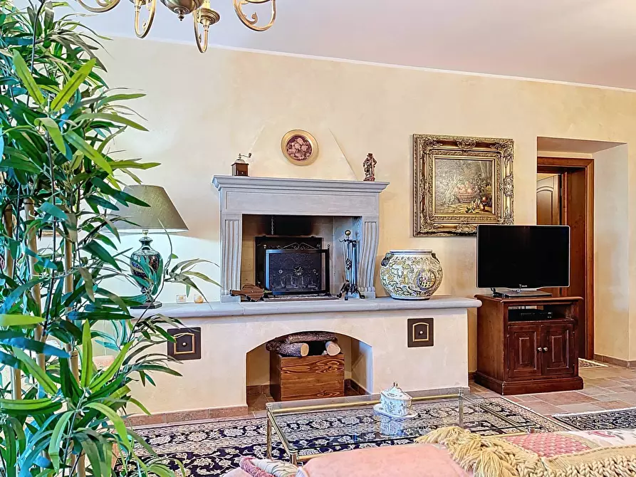 Immagine 20 di Villa in vendita  a Cagli