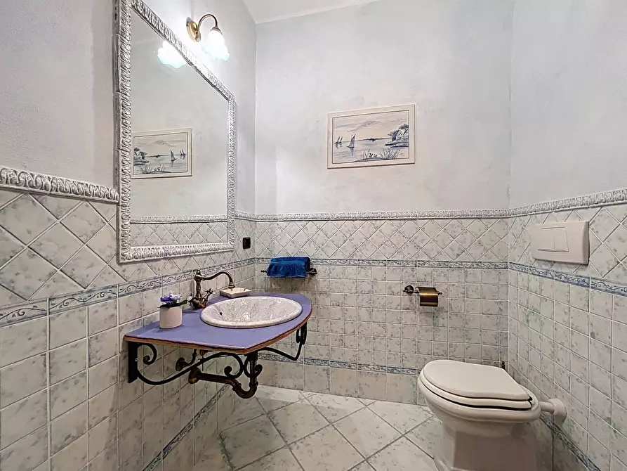 Immagine 31 di Villa in vendita  a Cagli