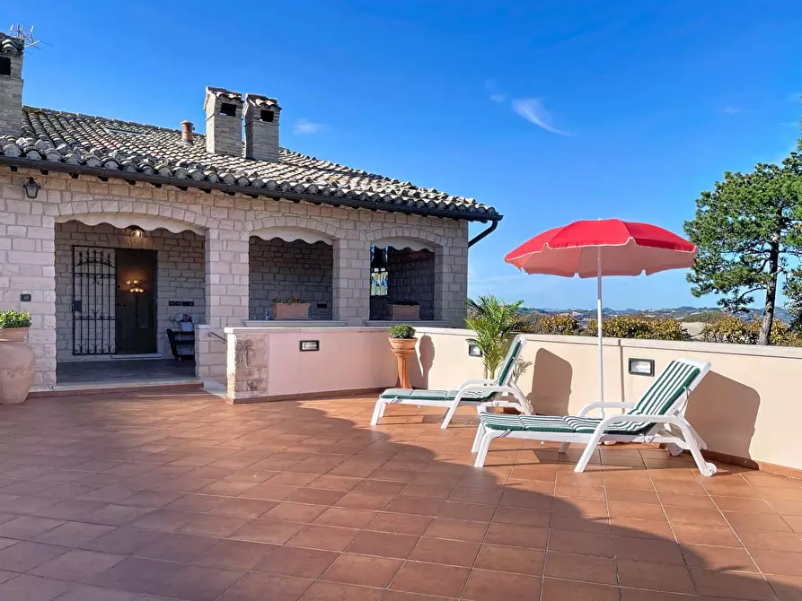 Immagine 111 di Villa in vendita  a Cagli