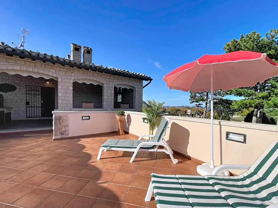 Immagine 113 di Villa in vendita  a Cagli