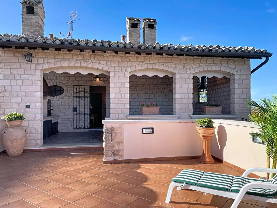 Immagine 114 di Villa in vendita  a Cagli