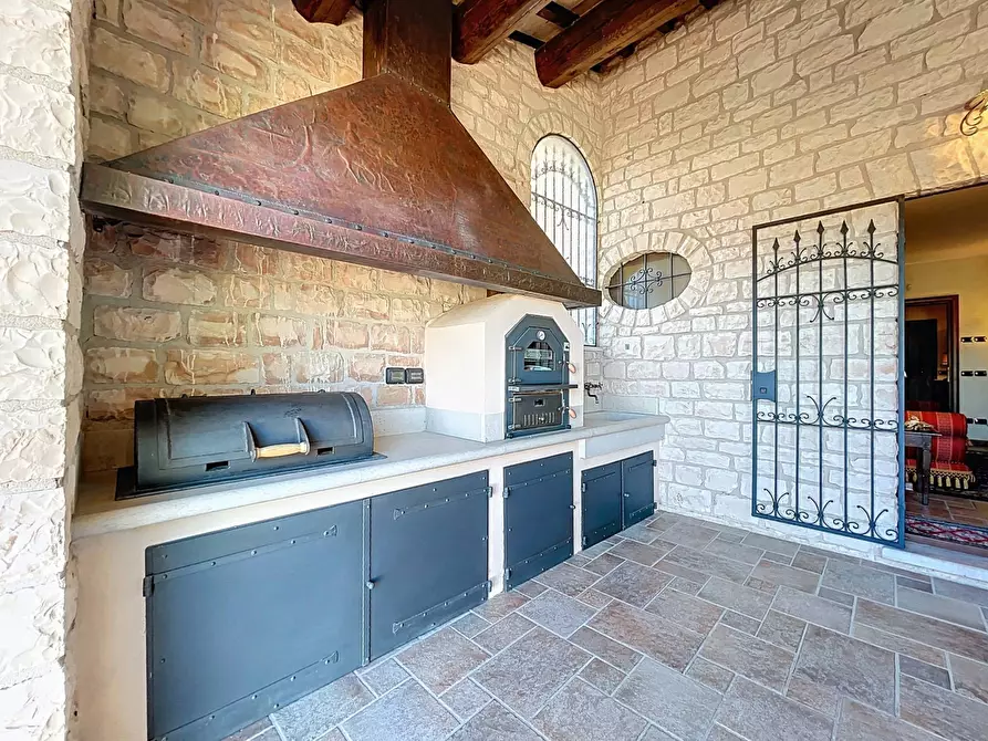 Immagine 95 di Villa in vendita  a Cagli