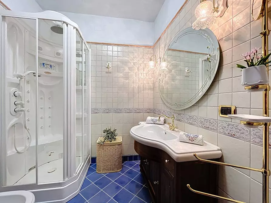 Immagine 67 di Villa in vendita  a Cagli