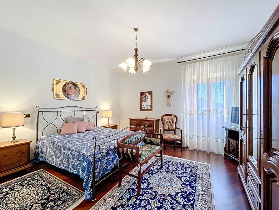 Immagine 55 di Villa in vendita  a Cagli