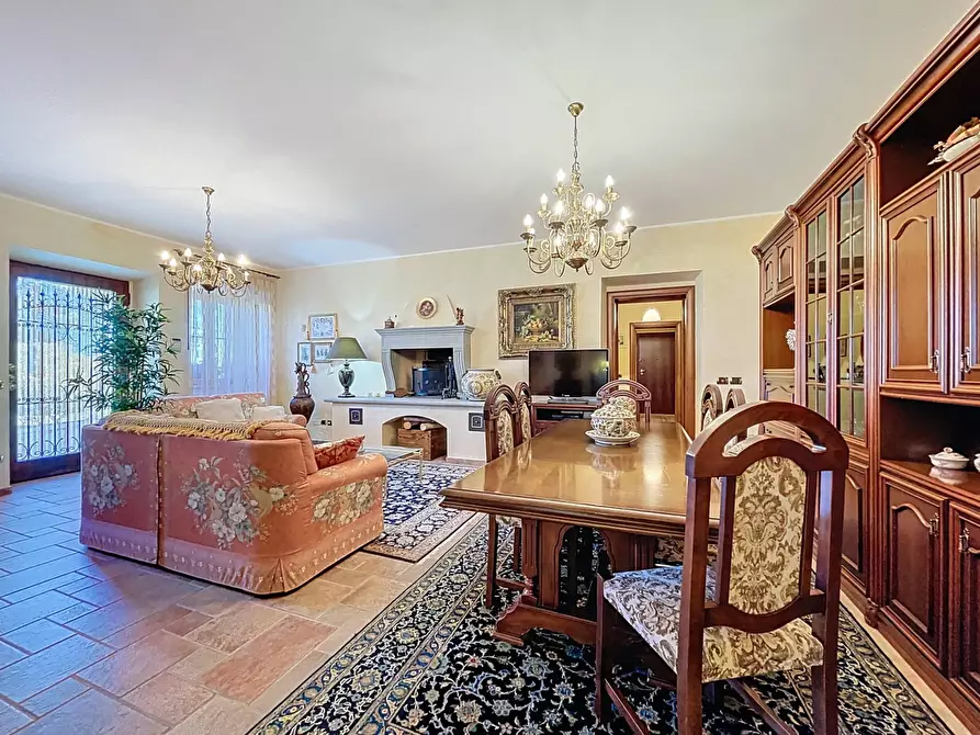 Immagine 12 di Villa in vendita  a Cagli