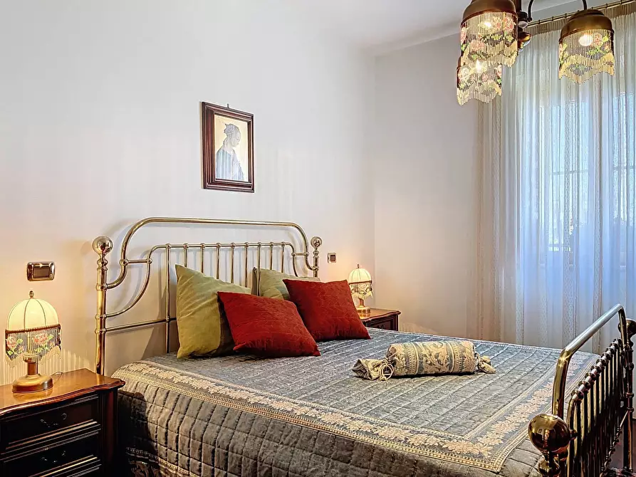 Immagine 27 di Villa in vendita  a Cagli