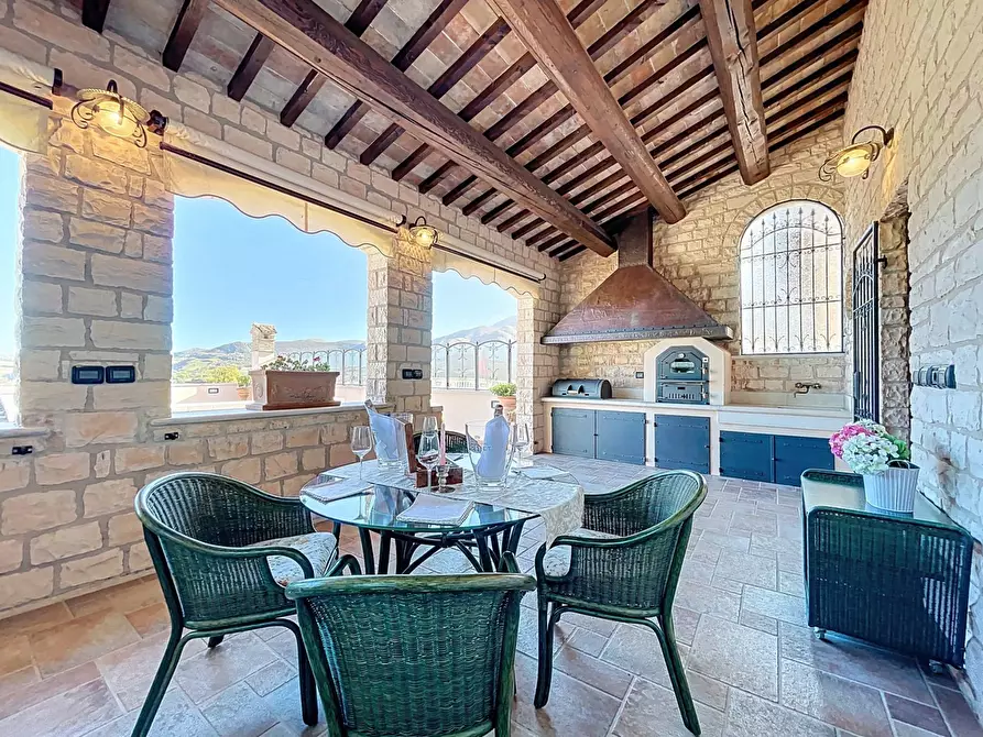 Immagine 89 di Villa in vendita  a Cagli