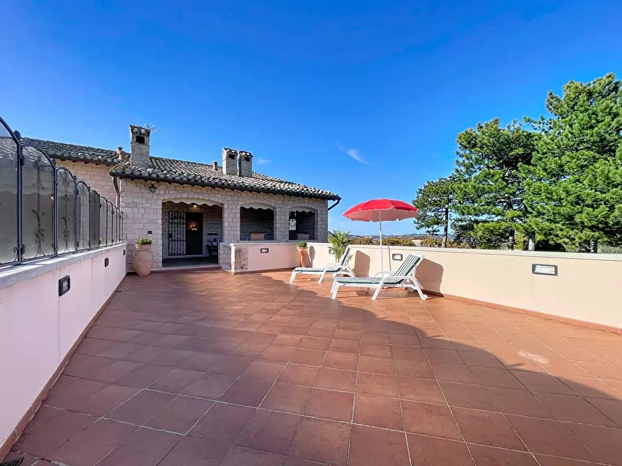 Immagine 119 di Villa in vendita  a Cagli