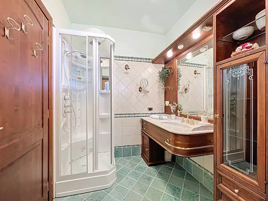 Immagine 52 di Villa in vendita  a Cagli