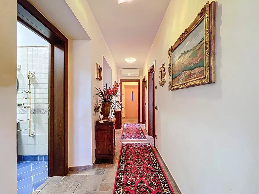 Immagine 42 di Villa in vendita  a Cagli