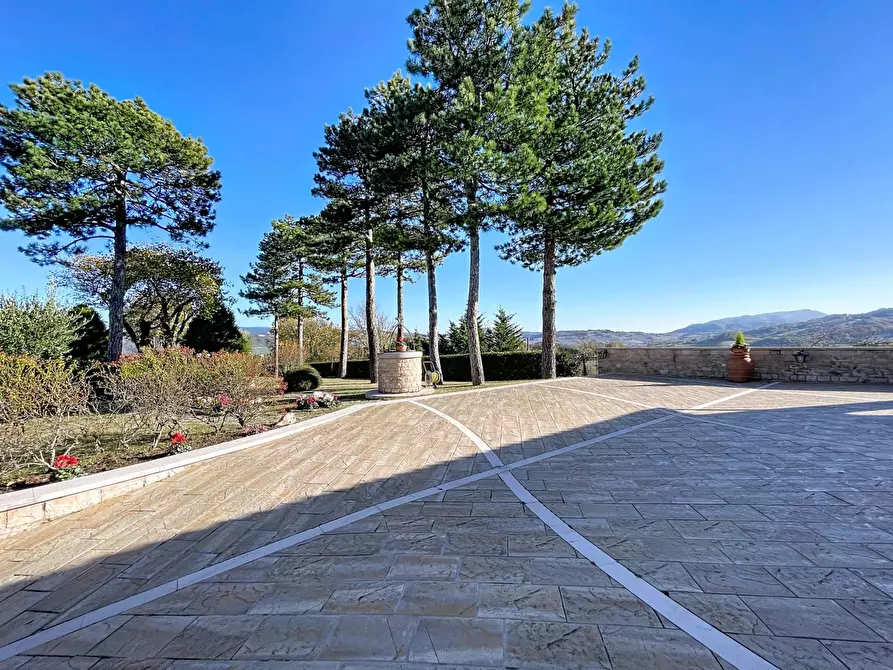 Immagine 137 di Villa in vendita  a Cagli