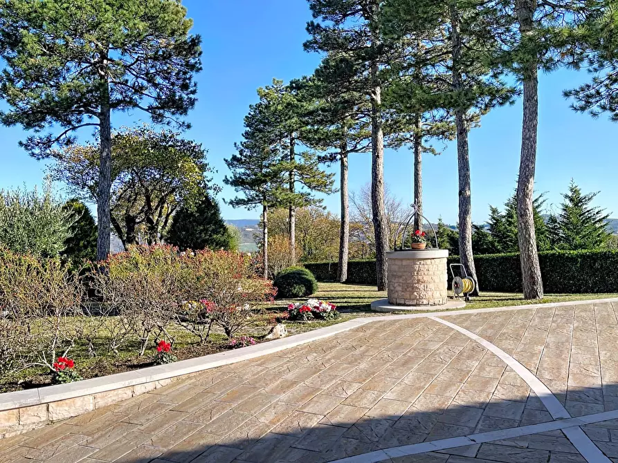 Immagine 138 di Villa in vendita  a Cagli