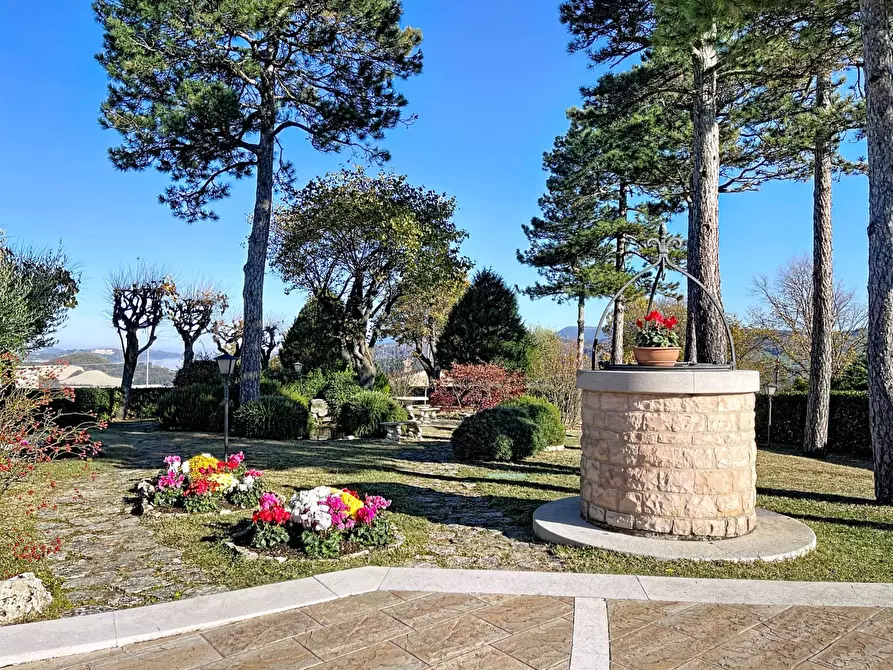 Immagine 123 di Villa in vendita  a Cagli