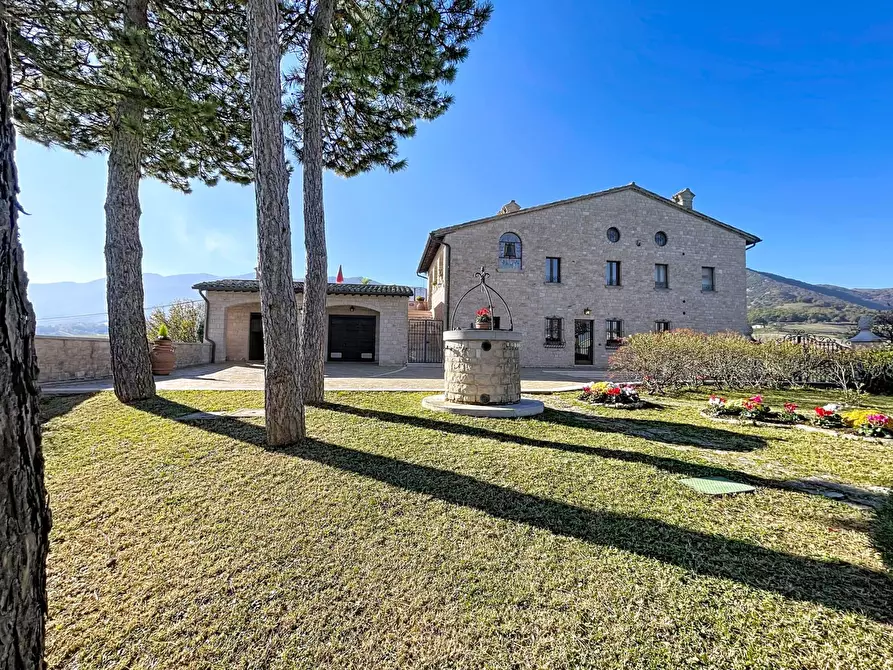 Immagine 126 di Villa in vendita  a Cagli