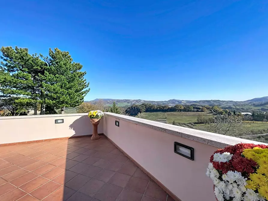 Immagine 117 di Villa in vendita  a Cagli