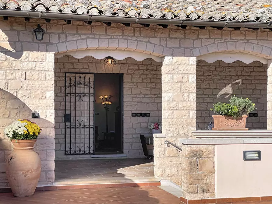 Immagine 102 di Villa in vendita  a Cagli