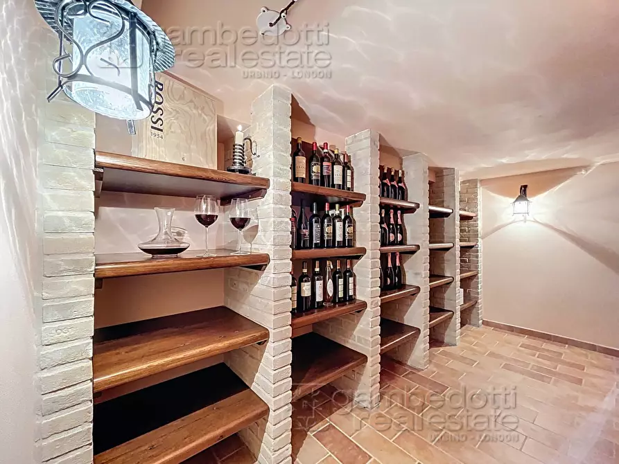 Immagine 144 di Villa in vendita  a Cagli