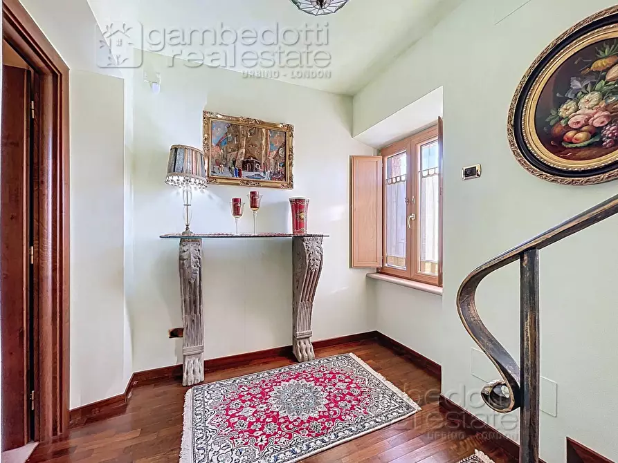 Immagine 39 di Villa in vendita  a Cagli