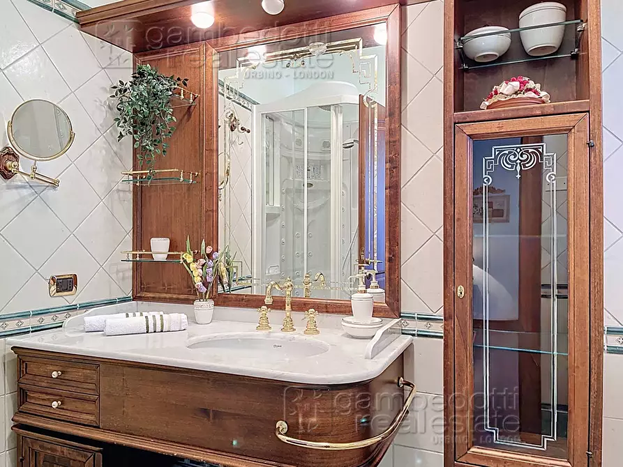 Immagine 53 di Villa in vendita  a Cagli