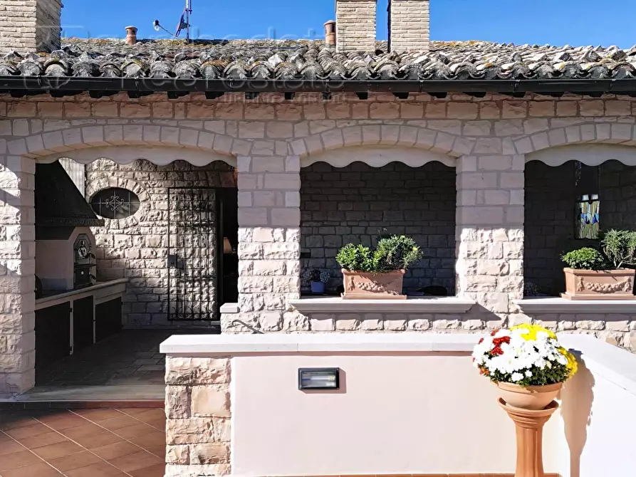 Immagine 115 di Villa in vendita  a Cagli