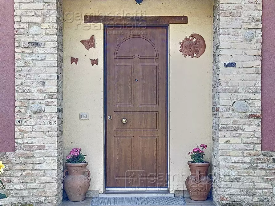 Immagine 5 di Casa indipendente in vendita  a Fermignano
