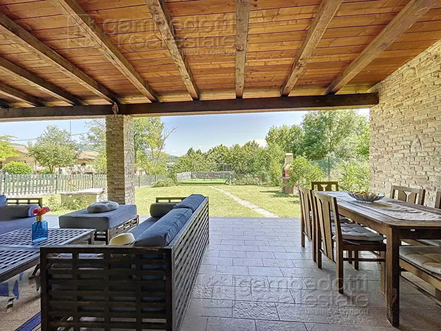 Immagine 55 di Casa indipendente in vendita  a Fermignano