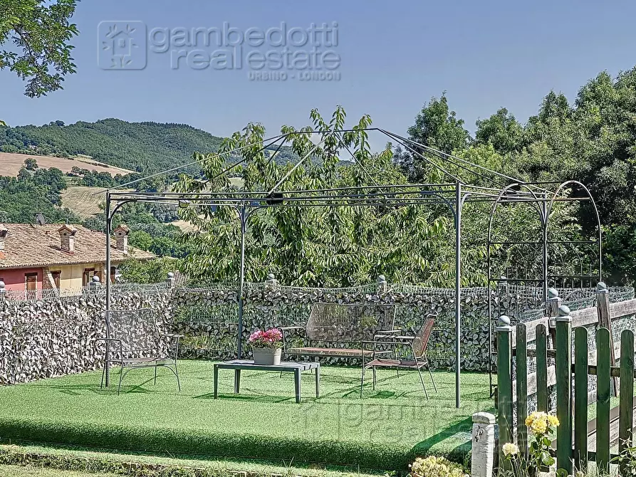 Immagine 59 di Casa indipendente in vendita  a Fermignano