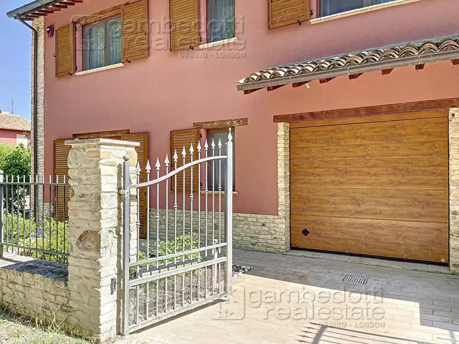 Immagine 63 di Casa indipendente in vendita  a Fermignano