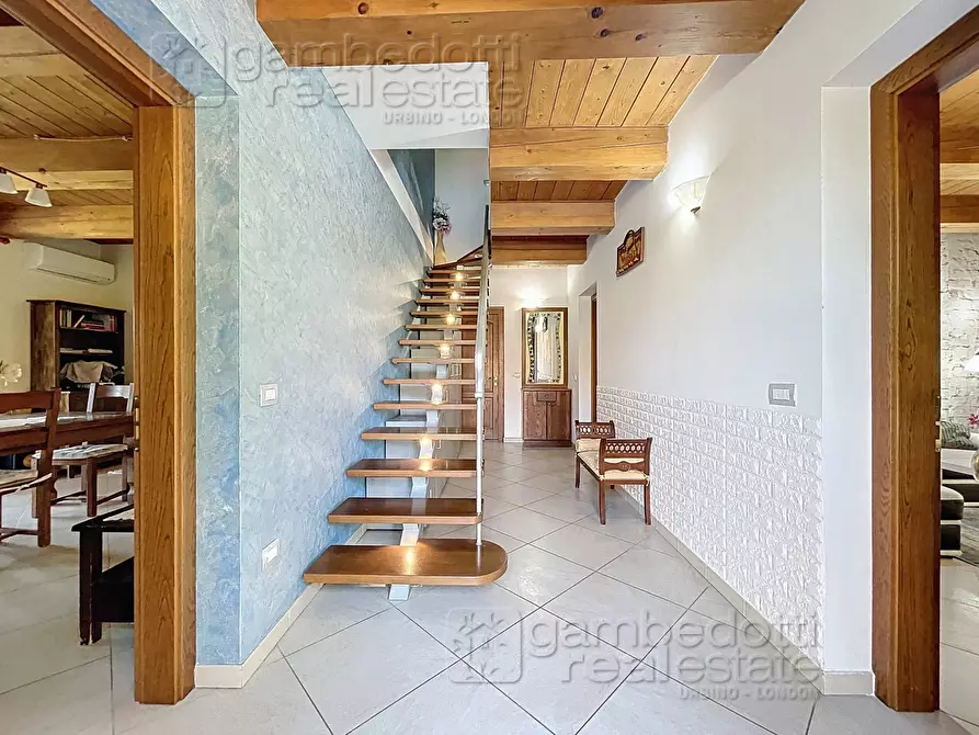 Immagine 6 di Casa indipendente in vendita  a Fermignano