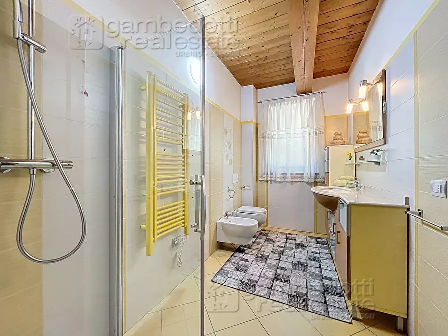 Immagine 41 di Casa indipendente in vendita  a Fermignano