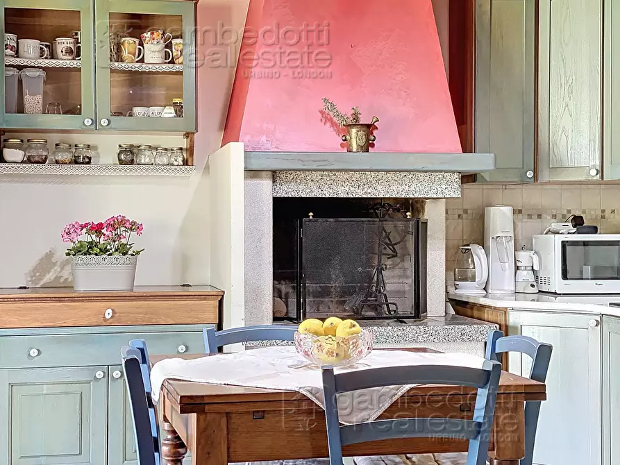 Immagine 14 di Casa indipendente in vendita  a Fermignano