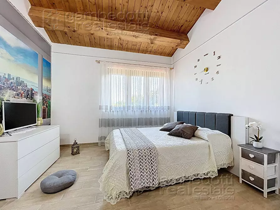 Immagine 31 di Casa indipendente in vendita  a Fermignano