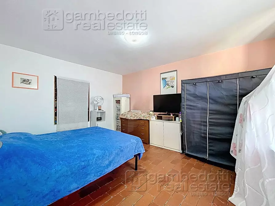 Immagine 12 di Rustico / casale in vendita  a Urbino