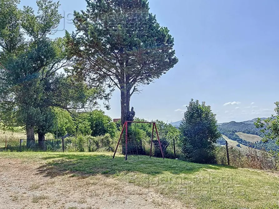 Immagine 25 di Rustico / casale in vendita  a Urbino