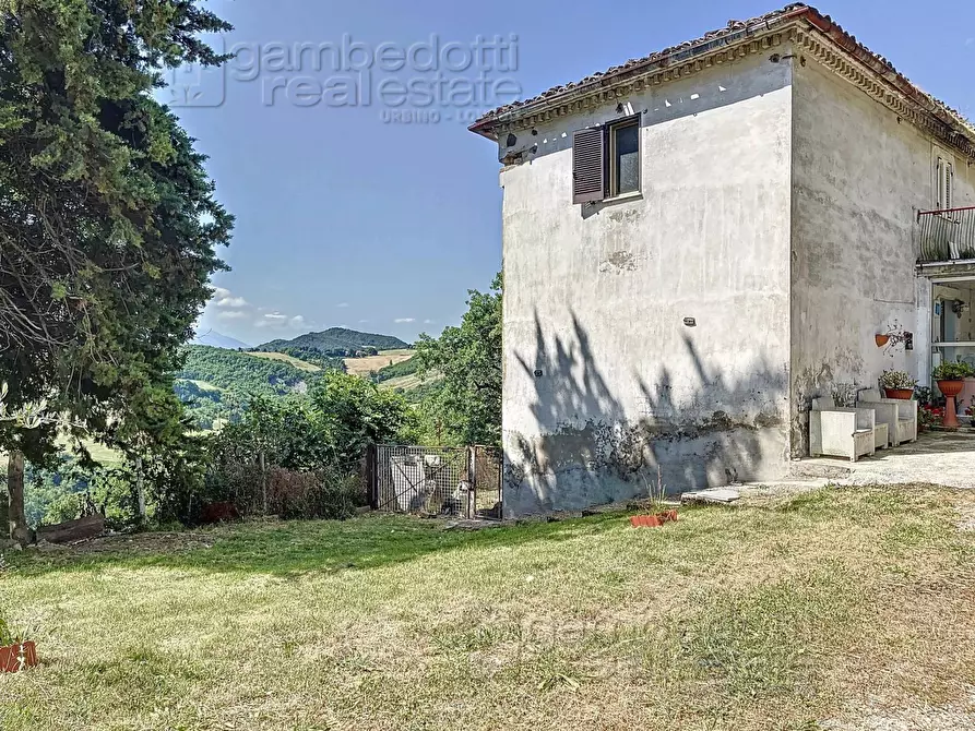 Immagine 3 di Rustico / casale in vendita  a Urbino
