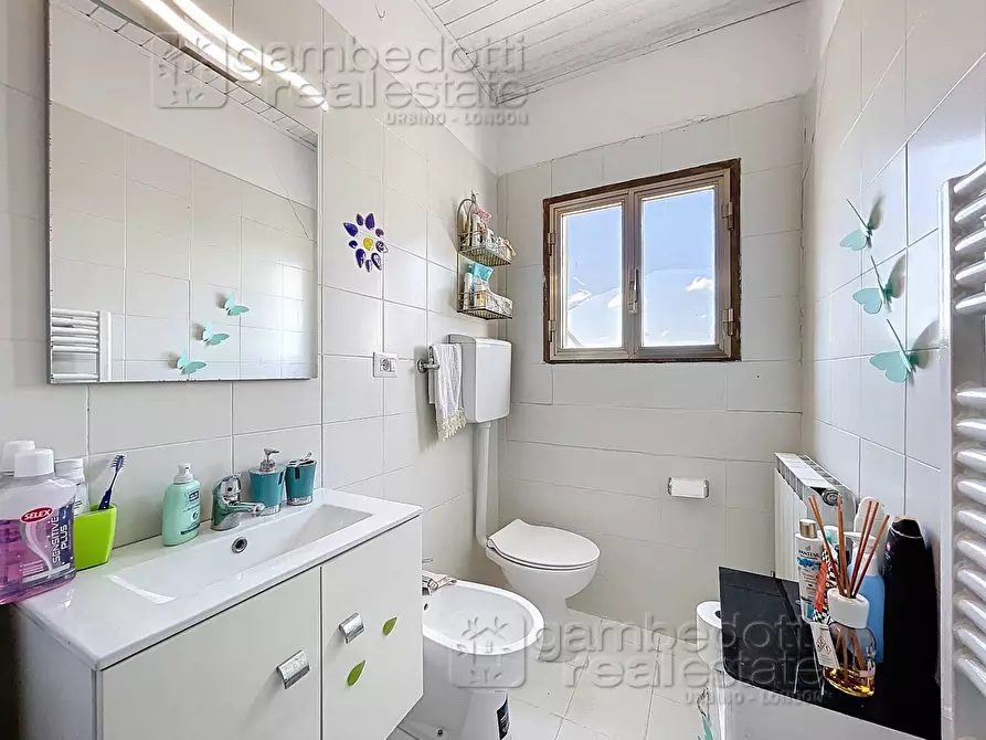 Immagine 11 di Rustico / casale in vendita  a Urbino