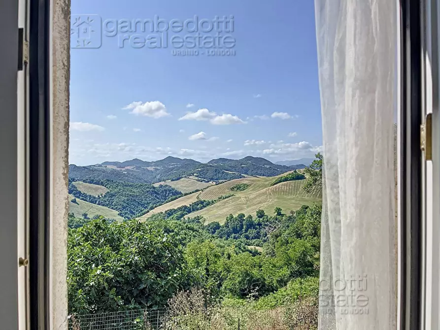 Immagine 16 di Rustico / casale in vendita  a Urbino