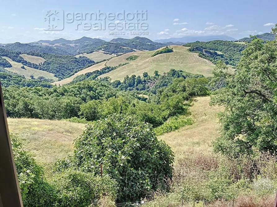 Immagine 14 di Rustico / casale in vendita  a Urbino