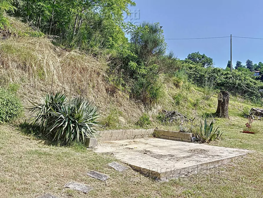 Immagine 29 di Rustico / casale in vendita  a Urbino