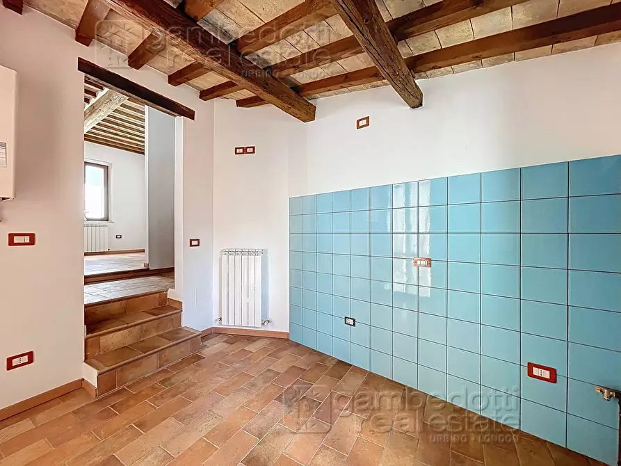 Immagine 18 di Appartamento in vendita  a Mercatello Sul Metauro