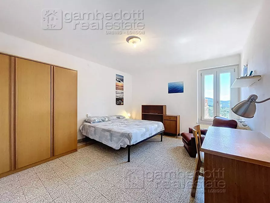 Immagine 11 di Camera in affitto  a Urbino