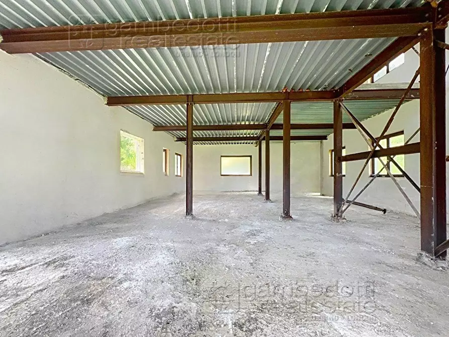 Immagine 12 di Casa indipendente in vendita  a Apecchio