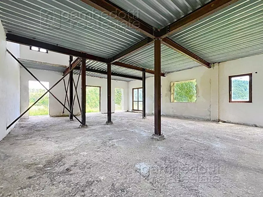 Immagine 14 di Casa indipendente in vendita  a Apecchio