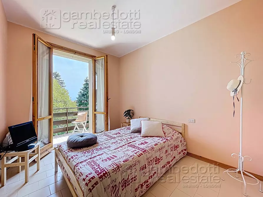 Immagine 11 di Appartamento in vendita  a Carpegna