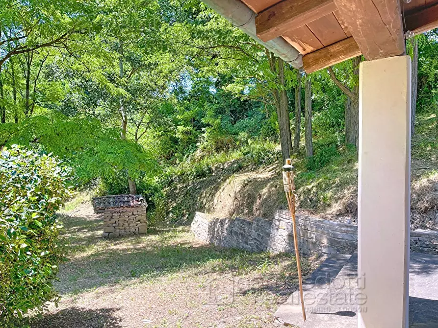 Immagine 148 di Villa in vendita  a Urbino
