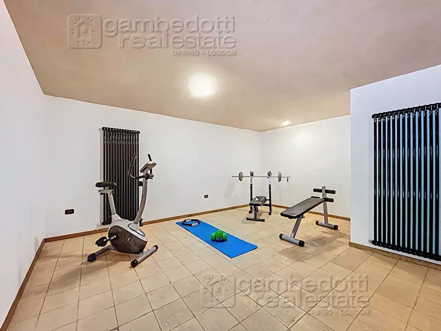 Immagine 31 di Villa in vendita  a Urbino