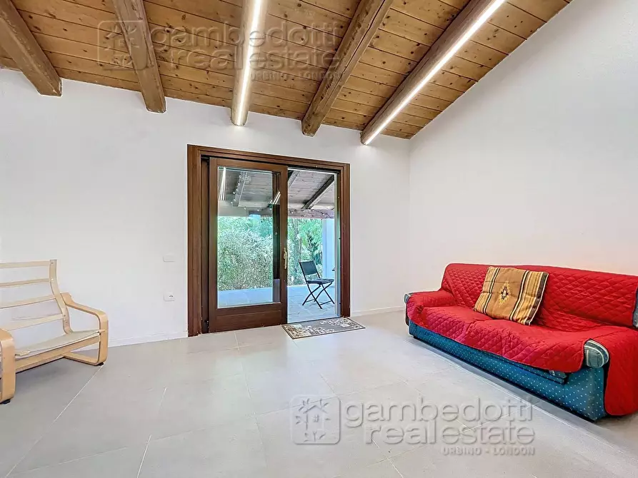 Immagine 142 di Villa in vendita  a Urbino