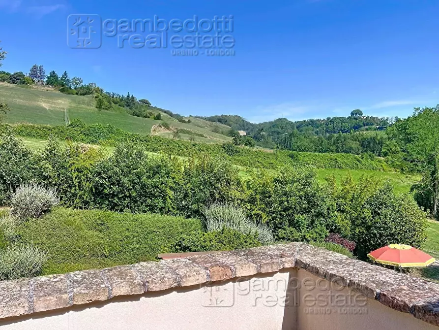 Immagine 71 di Villa in vendita  a Urbino