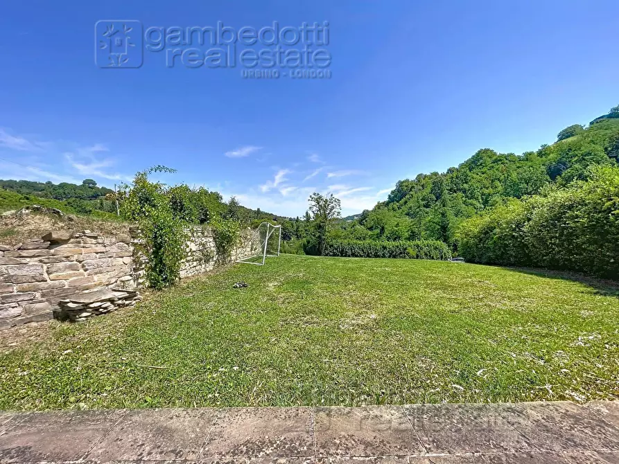 Immagine 150 di Villa in vendita  a Urbino
